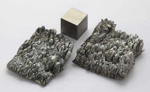 稀土金属的化学性质是什么？稀土金属为什么叫稀土？